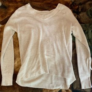 American Eagle v-neck top